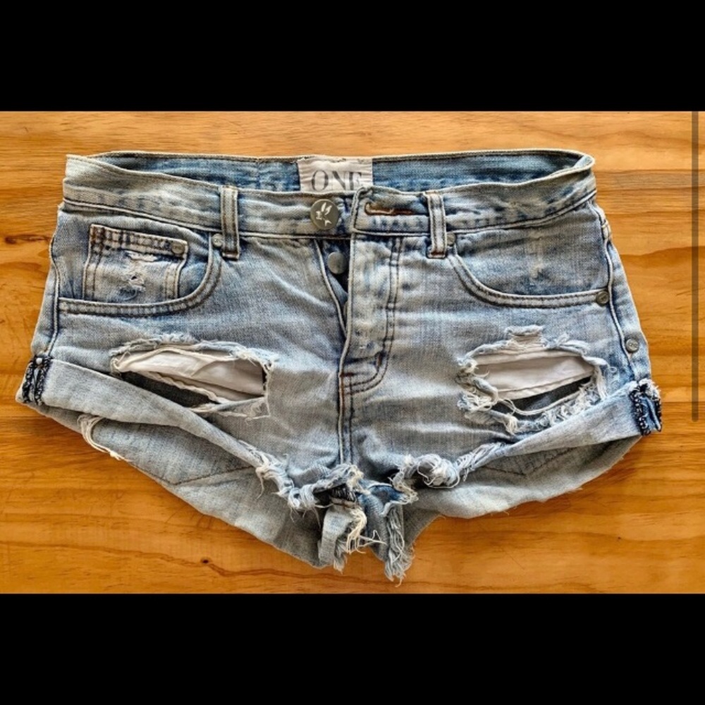 One Teaspoon Bandit shorts size 24